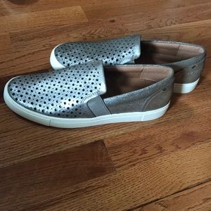 NIB Frye Peggy Metallic Slip-On Sneaker Sz 8.5